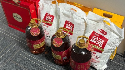 以钢构风骨，筑暖心月圆丨hjc黄金城集团官网中秋福利伴员工共度佳节