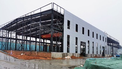 hjc黄金城集团官网钢构百科：解析钢结构厂房工程屋面容易漏水的地方